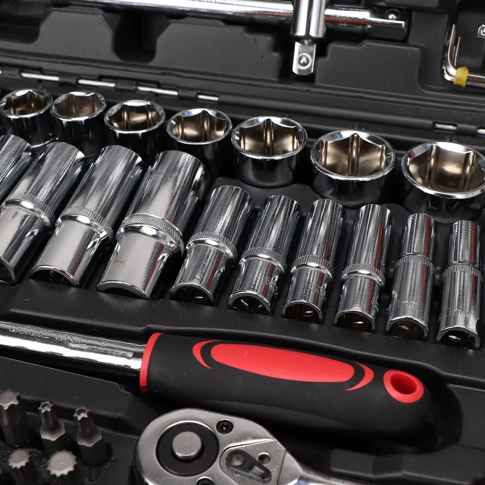 216Pcs Socket Wrench Set Ratchet Wrench Tool Kits Mechanical and Automotive Repair Combination Socket Ratchet Wrench Set